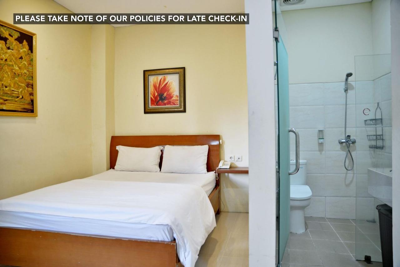 Kemang Eleven Hotell Jakarta Exteriör bild