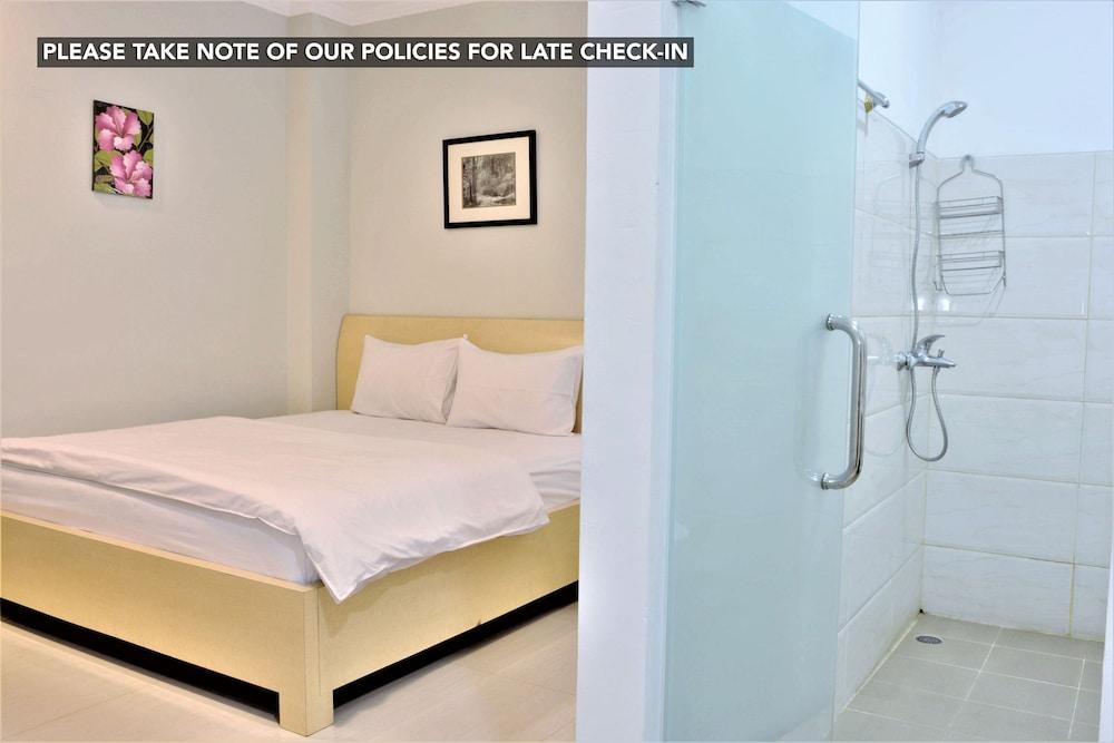 Kemang Eleven Hotell Jakarta Exteriör bild