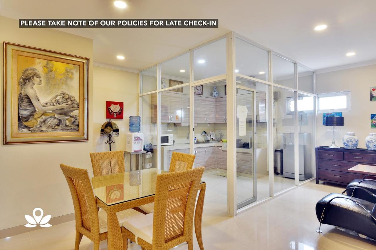Kemang Eleven Hotell Jakarta Exteriör bild